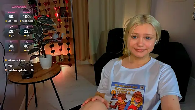 Millie_Vanillies webcam