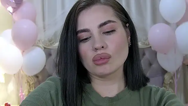 AdrianaTorres webcam