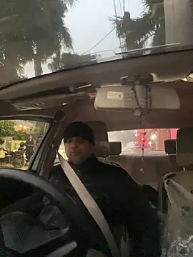 Dick_6inches_Delhi webcam