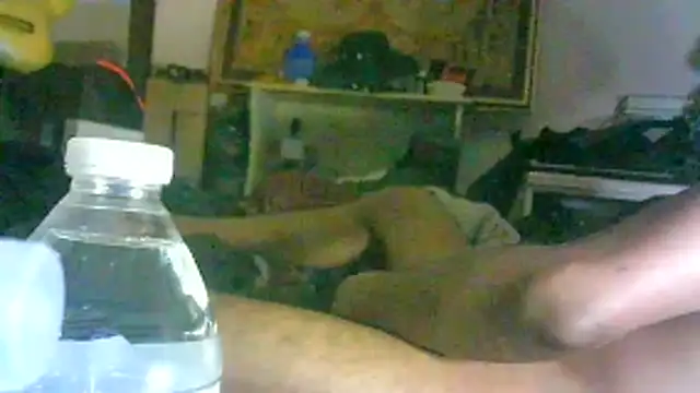 ON3YOULLN3VER_FIR3 webcam