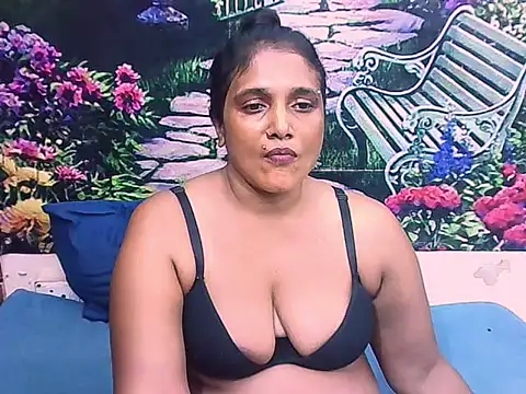 IndianSexyLady20 webcam