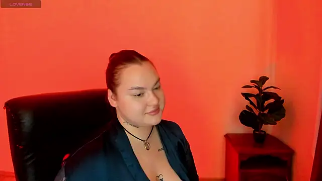 sofiawetsweet - Sofiawetsweet's free webcam - UK Sex Cams