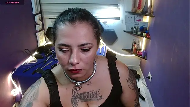 Alexa_Slavehot777 webcam