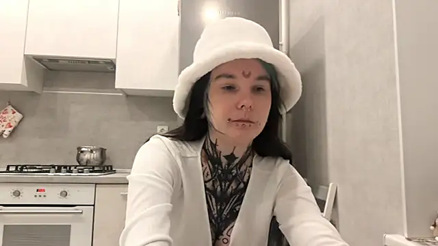 HighelikeGirl webcam