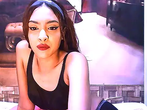 IndianPretty14u2Luv webcam