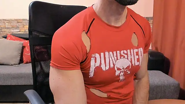 hothunktrainer - HotHunkTrainer's free webcam - UK Sex Cams