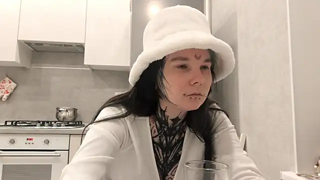 HighelikeGirl webcam