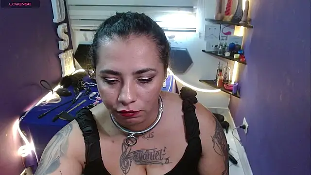 Alexa_Slavehot777 webcam