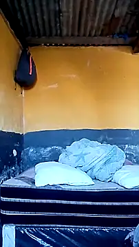 hornyass_bitch - HornyAss_Bitch's free webcam - UK Sex Cams