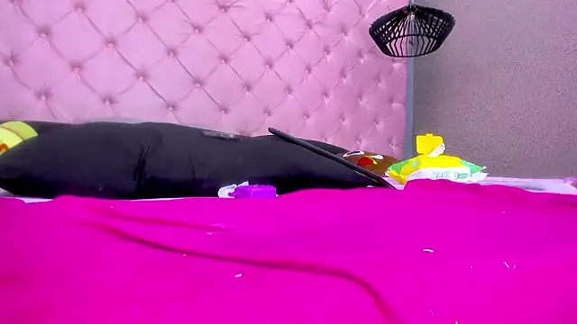 Sara-Burning- webcam