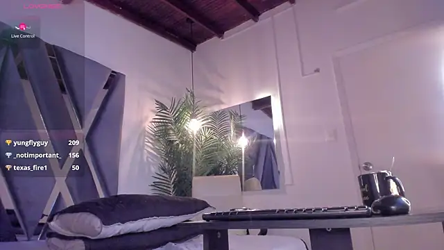 alessandra_wells webcam