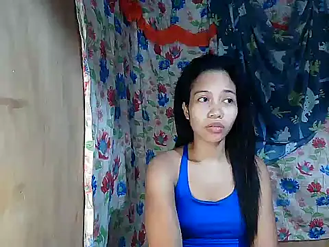 PinaySkinnyGirl webcam