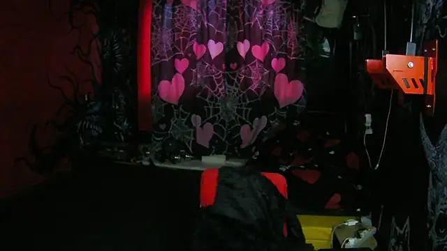 Elven_Damocles webcam