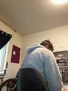 Toyjungee Live Webcam on Stripchat