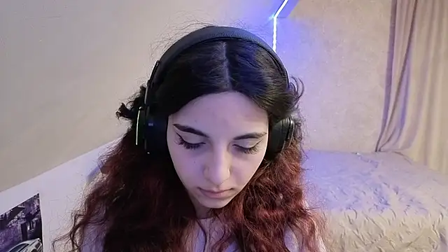 Blissmissataeses webcam