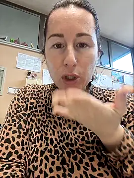 bichota85 Live Webcam on Stripchat