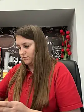 Strawberryyyyik webcam