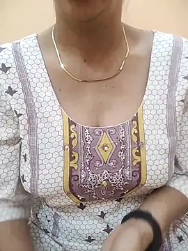 meenu_bhabhi547 webcam