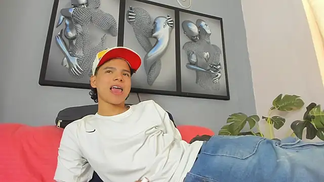 camillo_virgil (M twink) - Ride dildo + red ass🍑🔥🍆