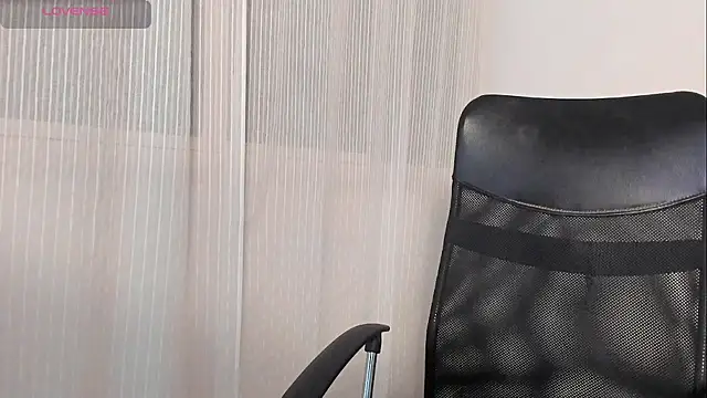 TalianaNewton webcam