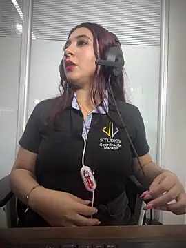 Nahomy_Benett webcam