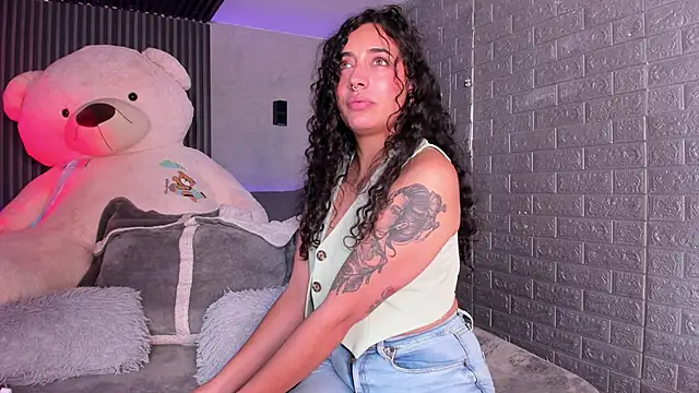 magic_ivone (F young) - Fuck my pussy with dildo🍆❤️‍🔥