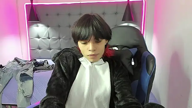 sylasfrost - Sylasfrost's free webcam - UK Sex Cams