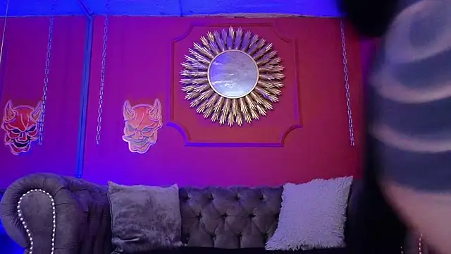 Julieta_Russell webcam