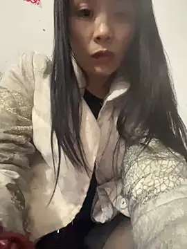 美女petoys在线直播