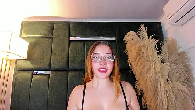 AliciaWhite_nt webcam