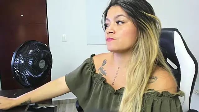 yesenia_villan webcam