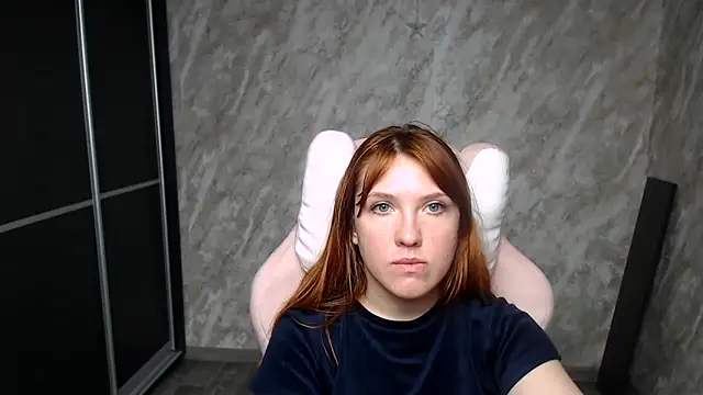 Reginasmilee webcam