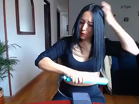 Laura_martin_ webcam