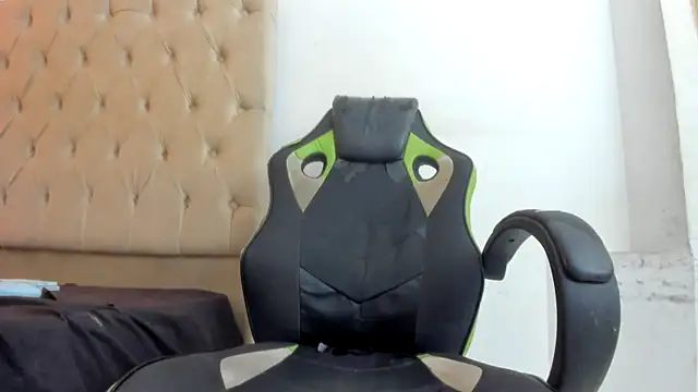 Darkknightx01 webcam