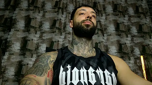 MasculineGuy99 webcam