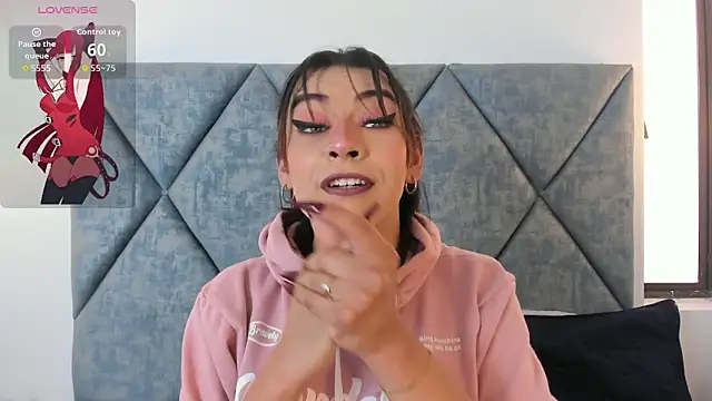 Lilith_Zamara_ webcam