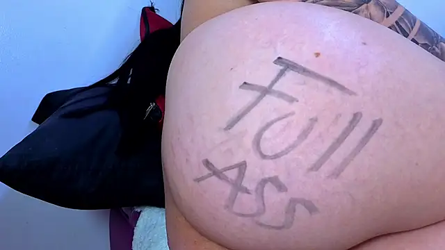 Julieta-Horny- webcam