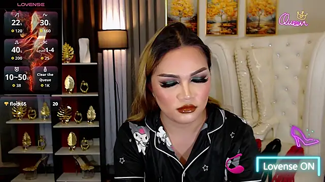 PrettyCockAthena webcam