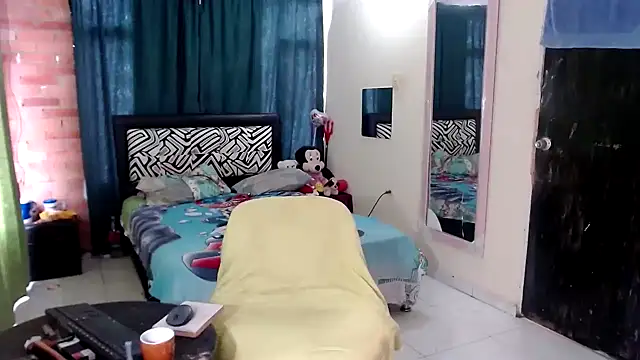 Sashaferrari2000 webcam