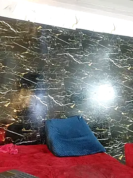 crislingery_dolli webcam