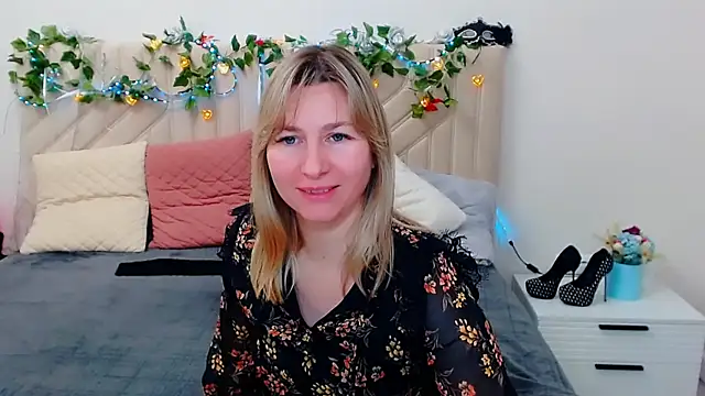 Incredible_Ariela webcam