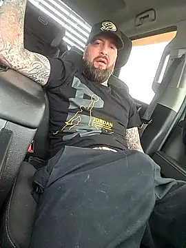 Beardedtattood webcam