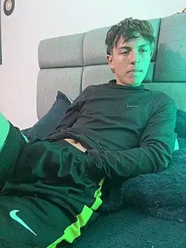 NaytonFreeman webcam