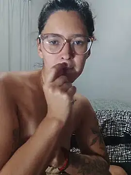 Webcam Model (Harley-77)  is live.Free join now!