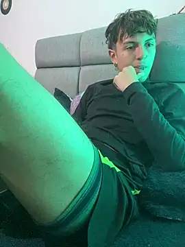 NaytonFreeman webcam