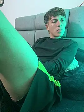 NaytonFreeman webcam