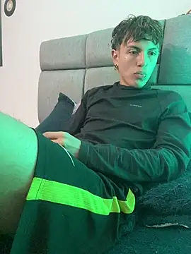 NaytonFreeman webcam