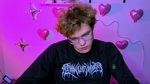 lucas_long_ - Lucas_long_'s free webcam - UK Sex Cams