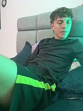 NaytonFreeman webcam