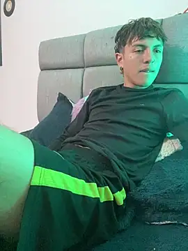 NaytonFreeman webcam